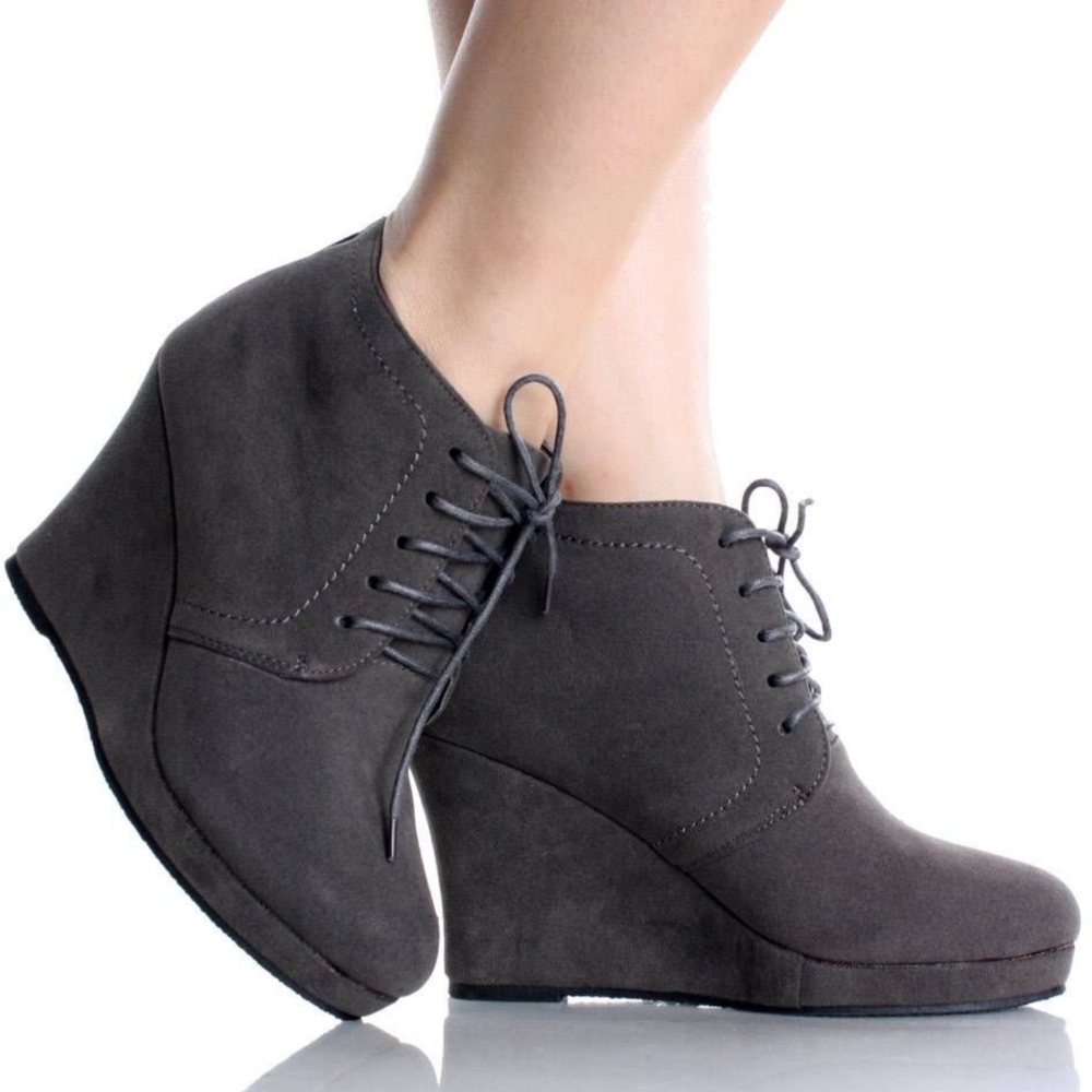 Merona Wedged Grey Color Shoes